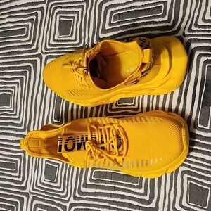 GSLMOLN Mens size 12 running shoe